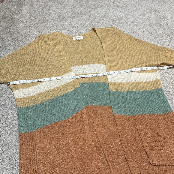 Light open-weave cardigan - Picture 4 of 11